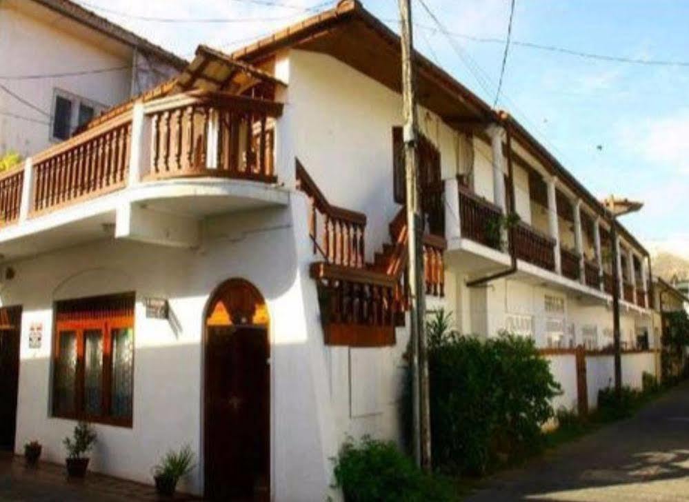 Wijenayake'S - Beach Haven Guest House - Galle Fort 외부 사진